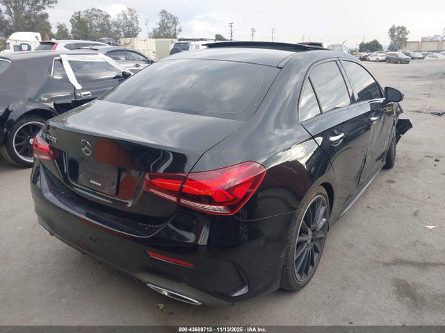 W1K3G4EB7MJ272660 Mercedes-Benz A 220