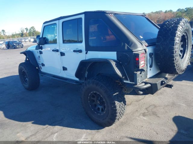 2014 JEEP WRANGLER UNLIMITED 1C4BJWEG0EL278126 Photo 2