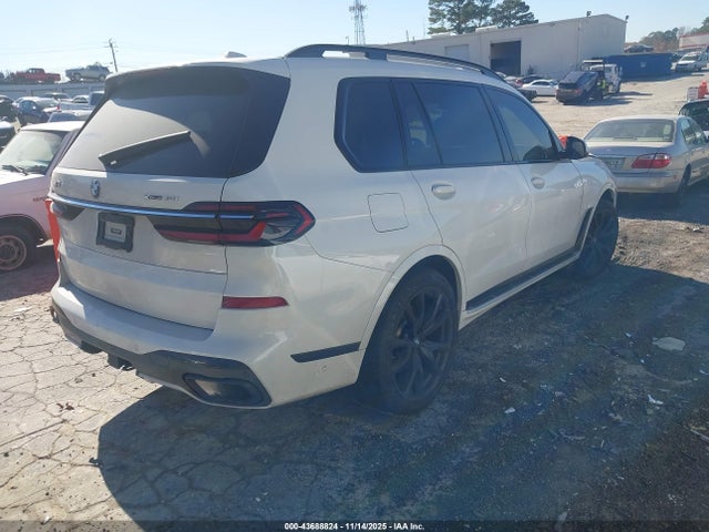 2023 BMW X7 5UX23EM01P9N95968 Photo 3