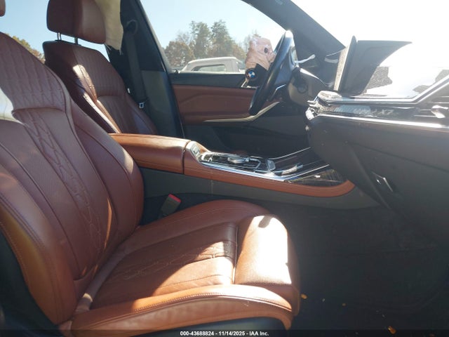 2023 BMW X7 5UX23EM01P9N95968 Photo 4