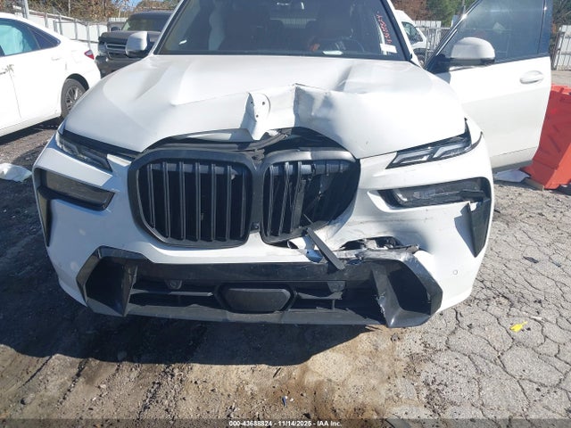 2023 BMW X7 5UX23EM01P9N95968 Photo 5