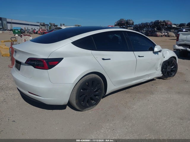 2023 TESLA MODEL 3 5YJ3E1EA0PF556603 Photo 3