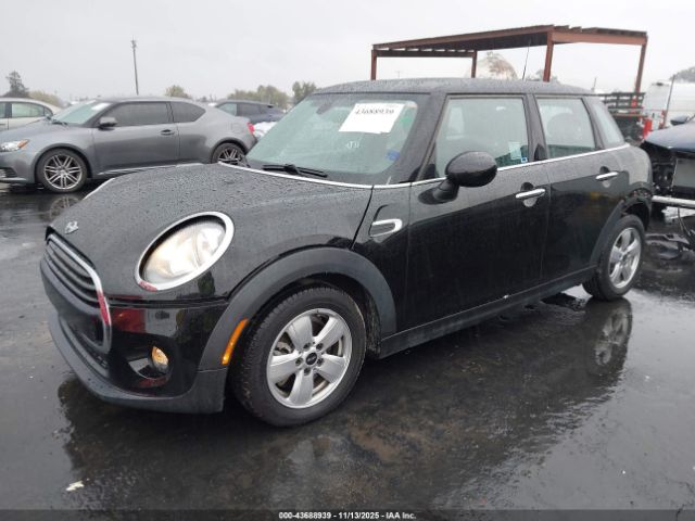 2018 MINI HARDTOP WMWXU1C53J2F79992 Photo 1