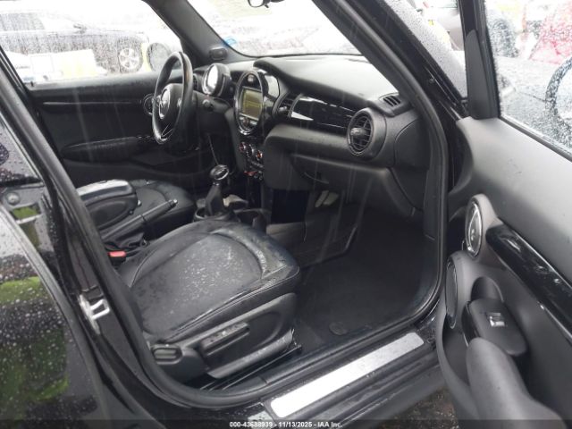 2018 MINI HARDTOP WMWXU1C53J2F79992 Photo 4