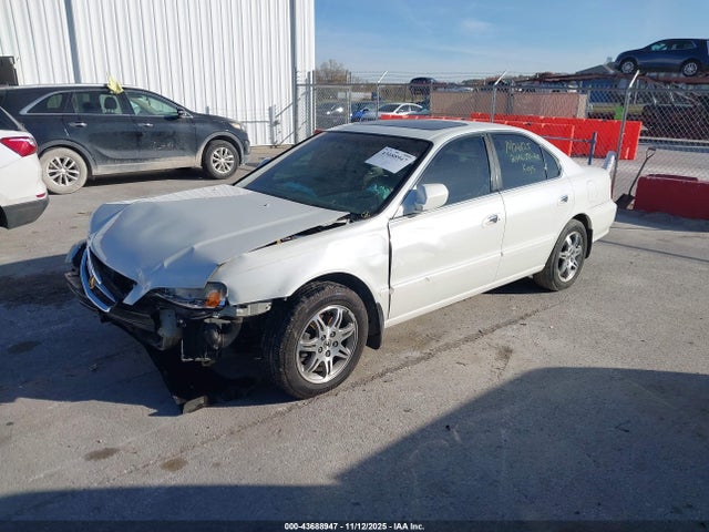 43688947 :رقم المزاد ، 19UUA56671A018032 vin ، 2001 Acura Tl 3.2 مزاد بيع