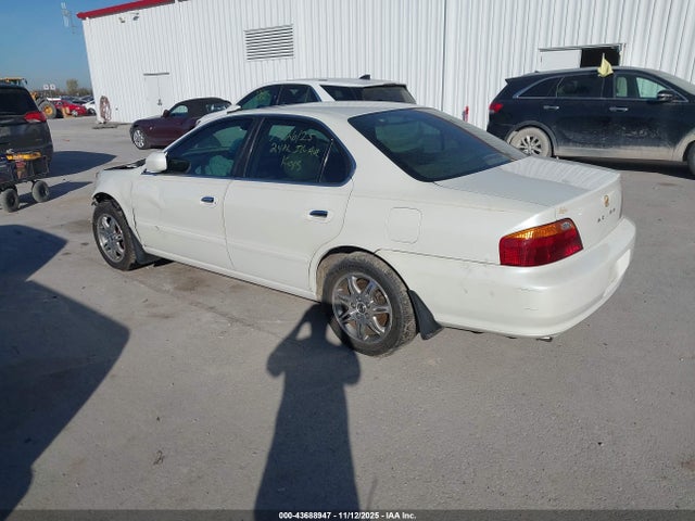 43688947 :رقم المزاد ، 19UUA56671A018032 vin ، 2001 Acura Tl 3.2 مزاد بيع