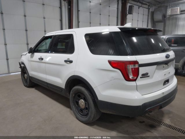 2017 FORD UTILITY POLICE INTERCEPTOR 1FM5K8AR3HGB41512 Photo 2