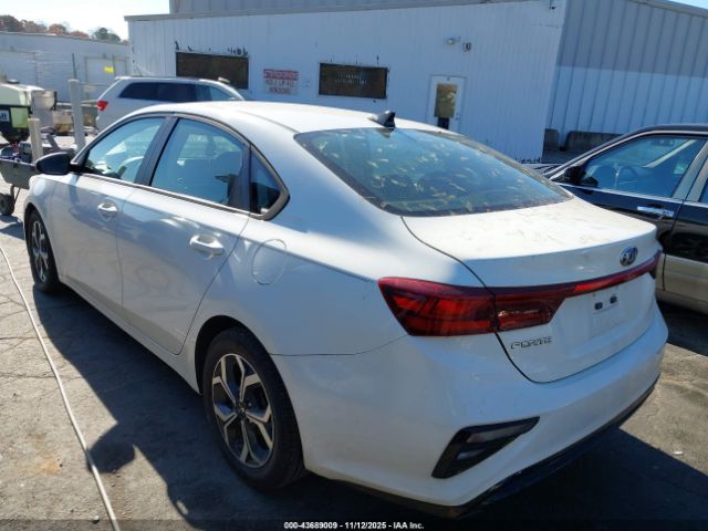 2021 KIA FORTE 3KPF24AD4ME312218 Photo 2