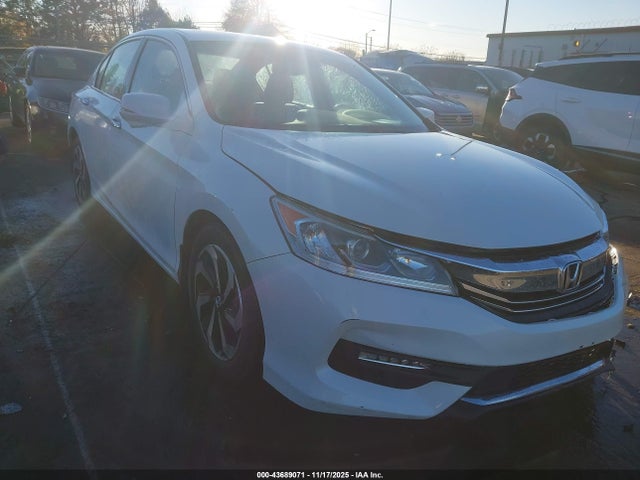 Aukcja sprzedaży 2017 Honda Accord Ex-l V6, vin: 1HGCR3F05HA008386, numer aukcji: 43689071