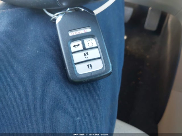 Aukcja sprzedaży 2017 Honda Accord Ex-l V6, vin: 1HGCR3F05HA008386, numer aukcji: 43689071
