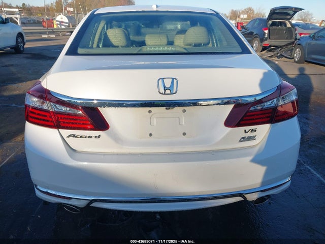 Aukcja sprzedaży 2017 Honda Accord Ex-l V6, vin: 1HGCR3F05HA008386, numer aukcji: 43689071