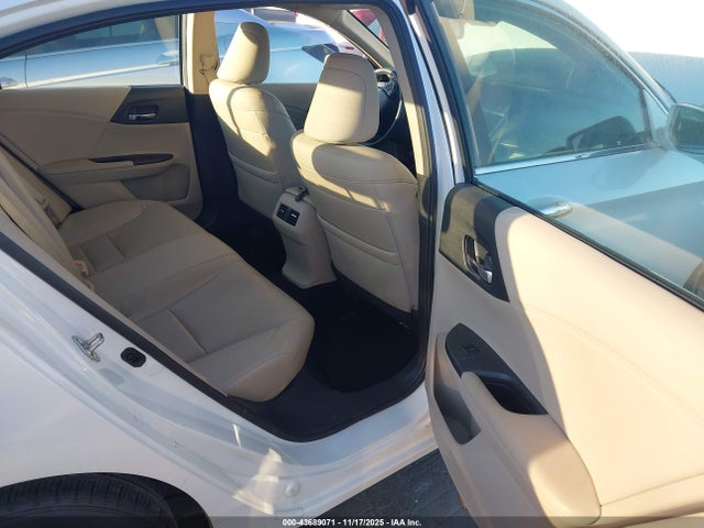 Aukcja sprzedaży 2017 Honda Accord Ex-l V6, vin: 1HGCR3F05HA008386, numer aukcji: 43689071