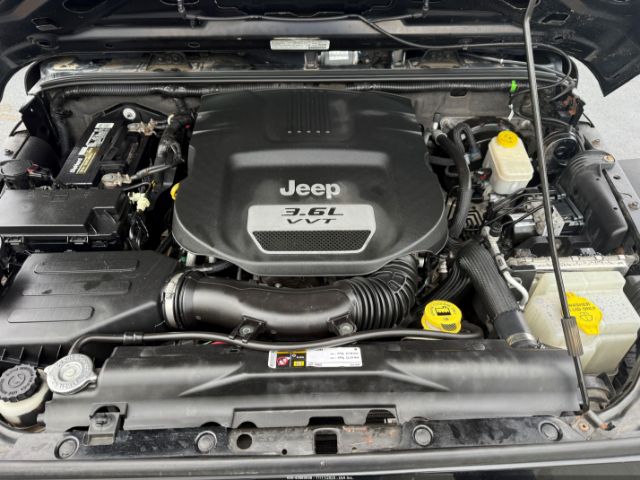 2013 JEEP WRANGLER UNLIMITED 1C4BJWDG0DL577759 Photo 9