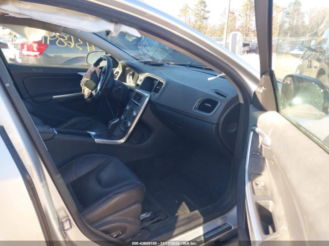 2016 VOLVO V60 CROSS COUNTRY YV4612HK7G1003441 Photo 4