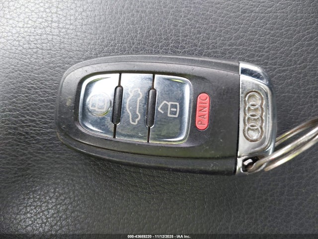 2011 AUDI A5 WAULFAFR0BA055775 Photo 10