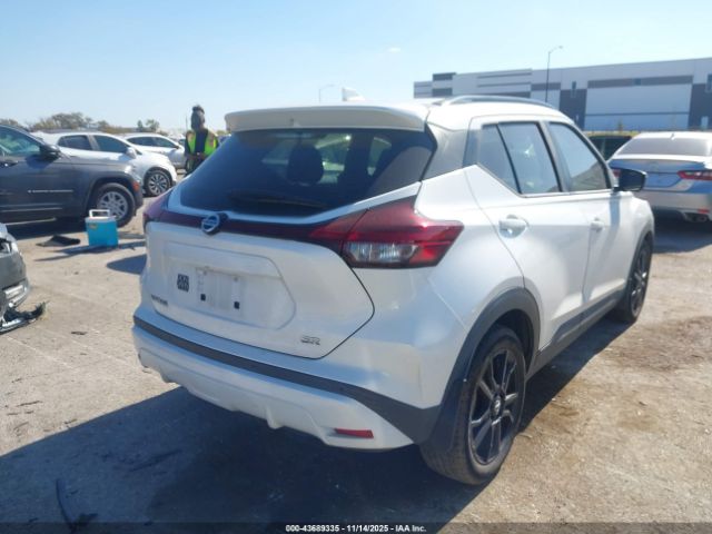 2021 NISSAN KICKS 3N1CP5DVXML515532 Photo 3