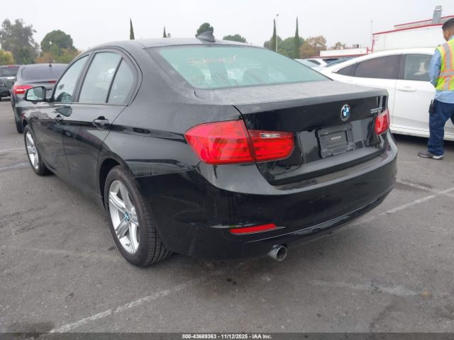 2015 BMW 320I WBA3B1G5XFNT02015 Photo 2