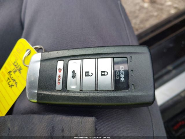 2018 ACURA TLX 19UUB3F59JA002262 Photo 10