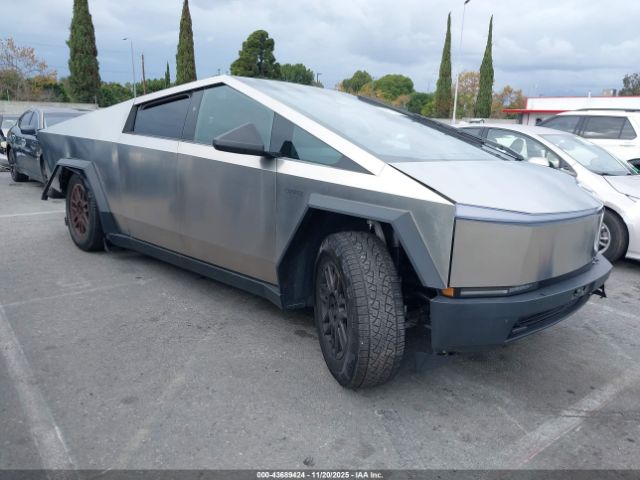 2024 TESLA CYBERTRUCK 7G2CEHED0RA028785
