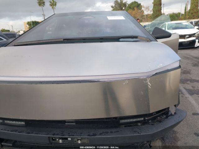 2024 TESLA CYBERTRUCK 7G2CEHED0RA028785 Photo 9