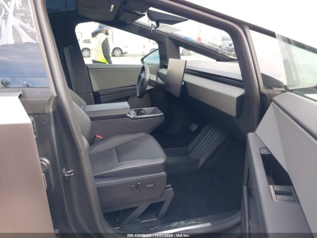 2024 TESLA CYBERTRUCK 7G2CEHED0RA028785 Photo 4