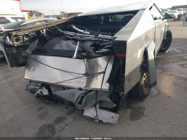 2024 TESLA CYBERTRUCK 7G2CEHED0RA028785 Photo 5