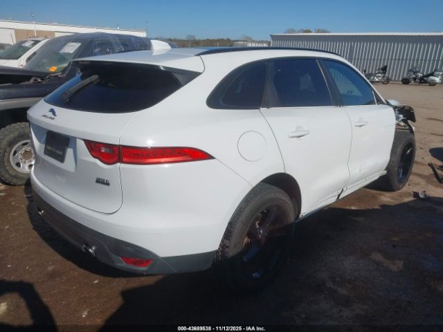 2018 JAGUAR F-PACE SADCJ2FX5JA257312 Photo 3