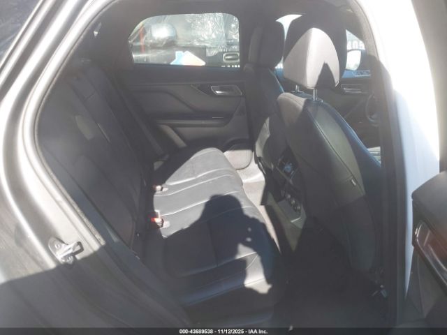 2018 JAGUAR F-PACE SADCJ2FX5JA257312 Photo 7