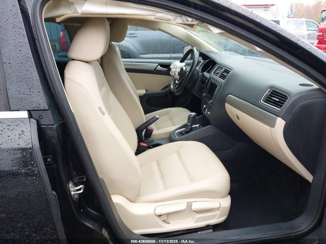 2018 Volkswagen Jetta 1.4t Se/1.4t Wolfsburg Edition მანქანა იყიდება აუქციონზე, vin: 3VWDB7AJ5JM256867, აუქციონის ნომერი: 43689568