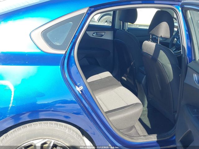 2022 KIA FORTE 3KPF24AD7NE426974 Photo 7