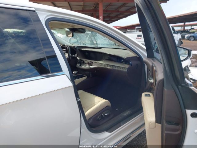 2018 LEXUS LS 500 JTHB51FFXJ5000683 Photo 4