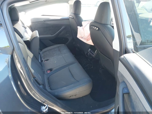Tesla Model Y Rwd 2026 7SAYGDED4TF383628 Image 8