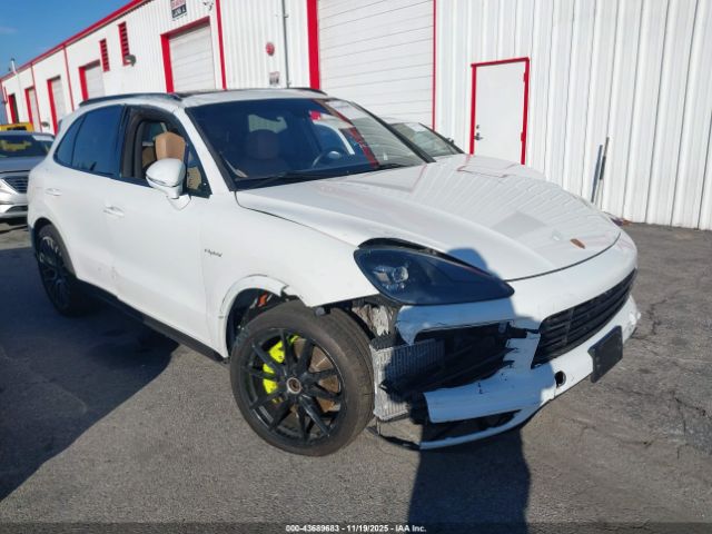 2021 PORSCHE CAYENNE E-HYBRID WP1AE2AY2MDA24187 Photo 0