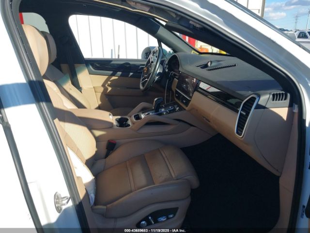 2021 PORSCHE CAYENNE E-HYBRID WP1AE2AY2MDA24187 Photo 4