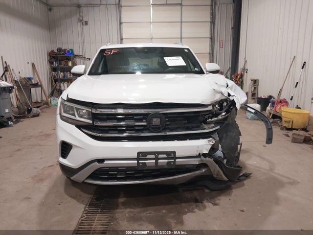 43689687 :رقم المزاد ، 1V2BE2CA4MC211506 vin ، 2021 Volkswagen Atlas Cross Sport 3.6l V6 Sel مزاد بيع