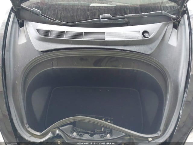 43689713 :رقم المزاد ، 5YJ3E1EA7JF062827 vin ، 2018 Tesla Model 3 Long Range/mid Range مزاد بيع