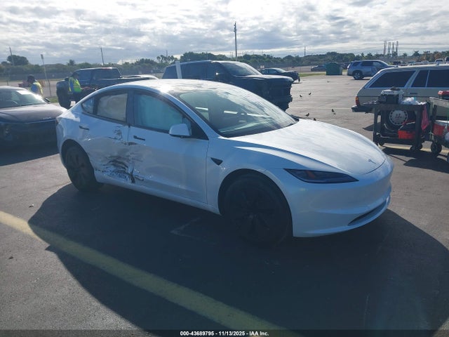 2025 TESLA MODEL 3 5YJ3E1EA6SF030856 Photo 0