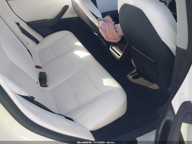 2025 TESLA MODEL 3 5YJ3E1EA6SF030856 Photo 7