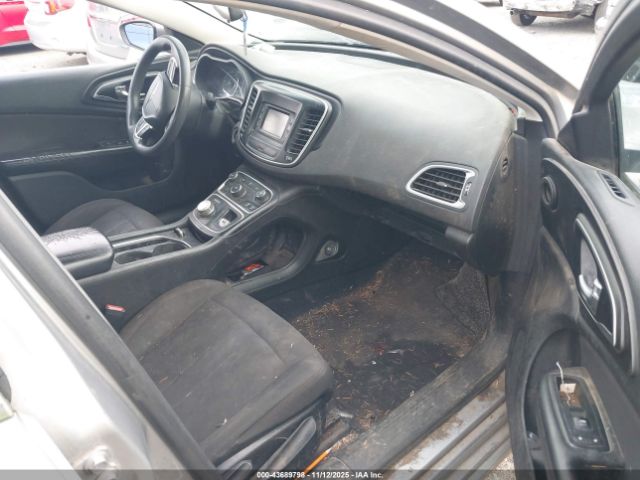 2015 CHRYSLER 200 1C3CCCAB9FN669289 Photo 4