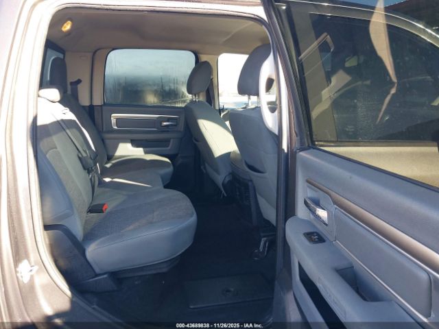 2016 RAM 1500 1C6RR6LT2GS242431 Photo 7