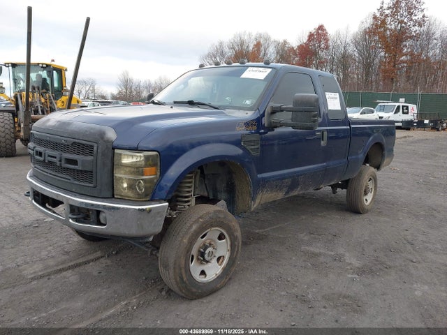 43689869 :رقم المزاد ، 1FTSX2B51AEA97772 vin ، 2010 Ford F-250 Xlt مزاد بيع