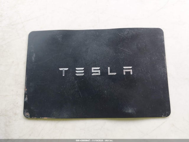 2021 TESLA MODEL Y 5YJYGDEE2MF217387 Photo 10