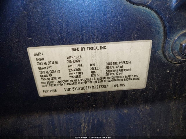 2021 TESLA MODEL Y 5YJYGDEE2MF217387 Photo 8