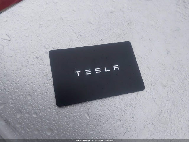 2025 TESLA MODEL 3 5YJ3E1EA8SF983763 Photo 10