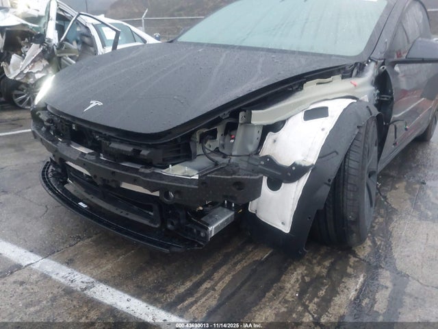 2025 TESLA MODEL 3 5YJ3E1EA8SF983763 Photo 5