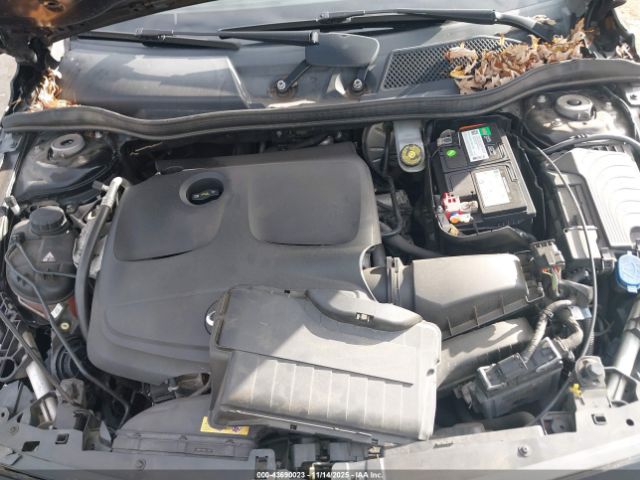 2017 INFINITI QX30 SJKCH5CR7HA036199 Photo 9