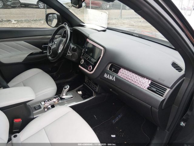 2019 MITSUBISHI OUTLANDER PHEV JA4J24A58KZ053327 Photo 4