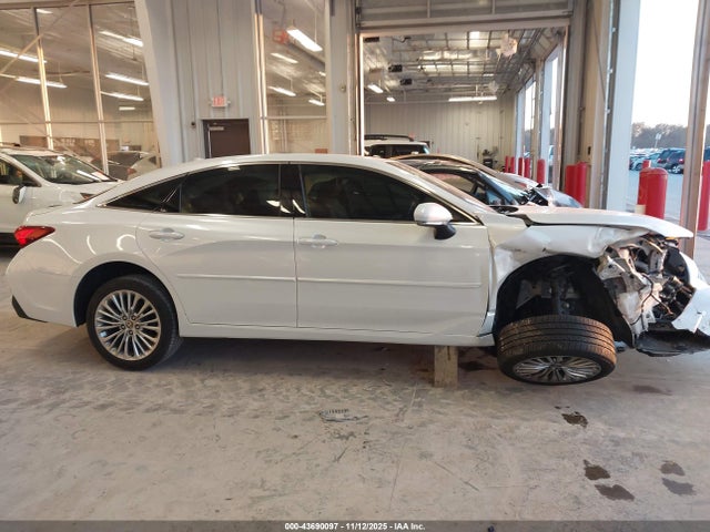 43690097 :رقم المزاد ، 4T1DZ1FB1LU055295 vin ، 2020 Toyota Avalon Limited مزاد بيع