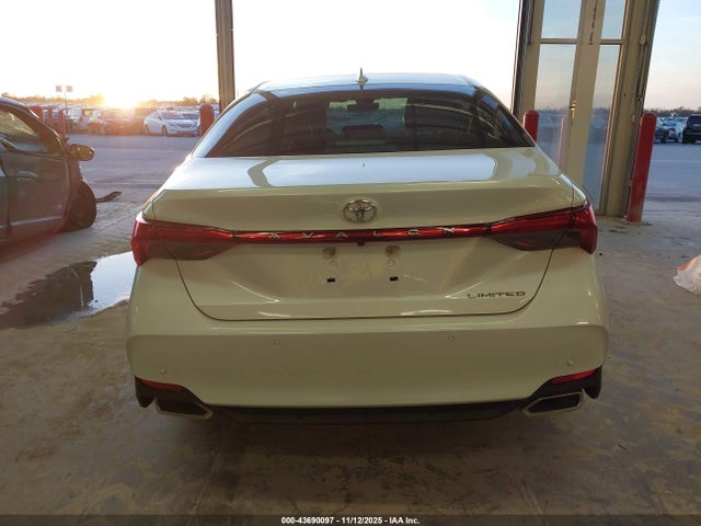 43690097 :رقم المزاد ، 4T1DZ1FB1LU055295 vin ، 2020 Toyota Avalon Limited مزاد بيع