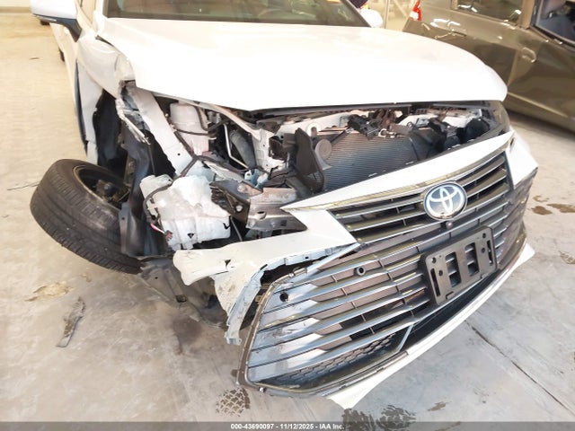 43690097 :رقم المزاد ، 4T1DZ1FB1LU055295 vin ، 2020 Toyota Avalon Limited مزاد بيع